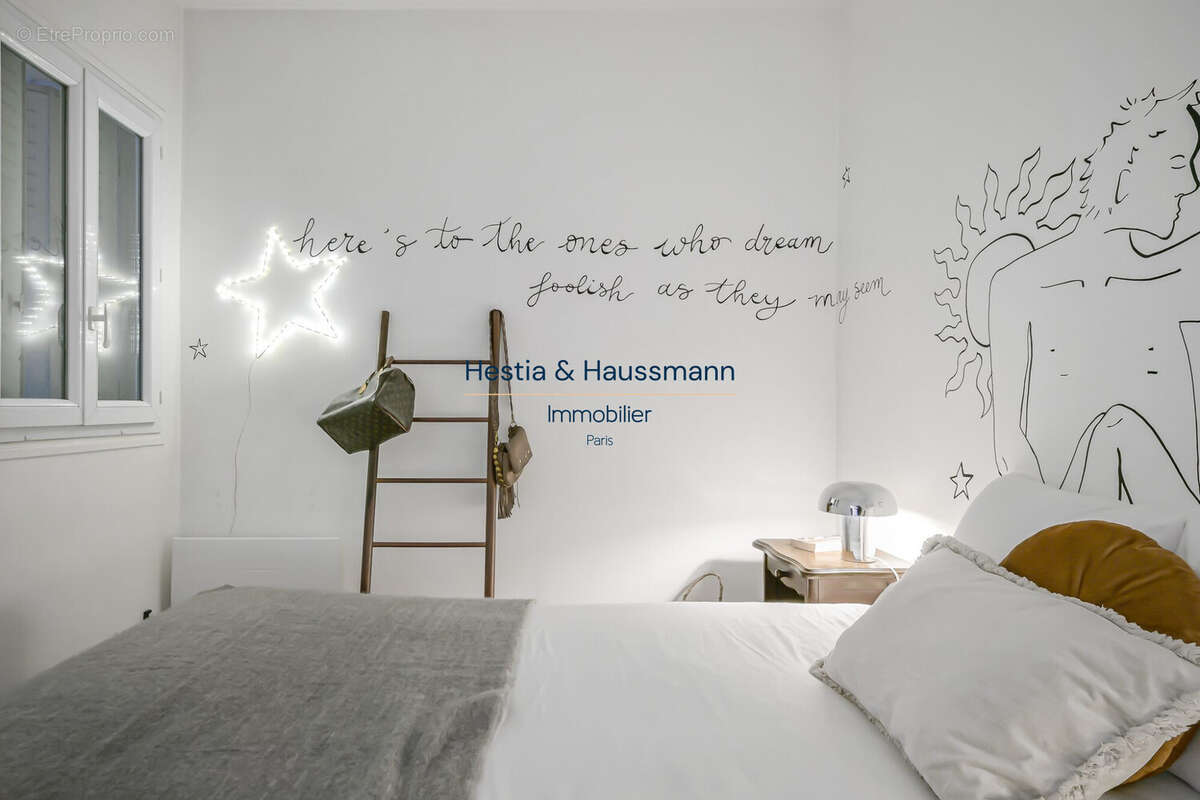 Appartement à PARIS-2E