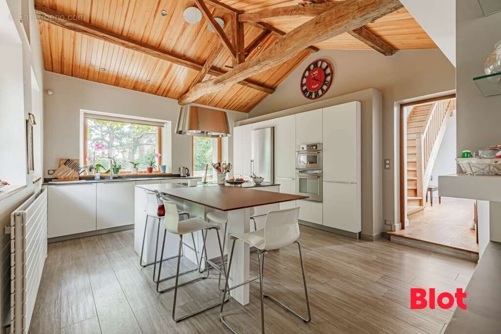 Maison à SAINT-JULIEN-DE-CONCELLES