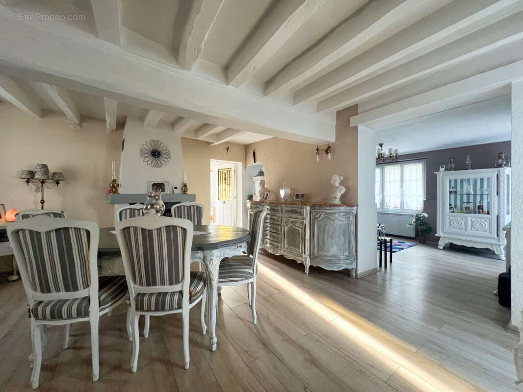 Photo 2 - Maison à BEAUMONT-DU-GATINAIS