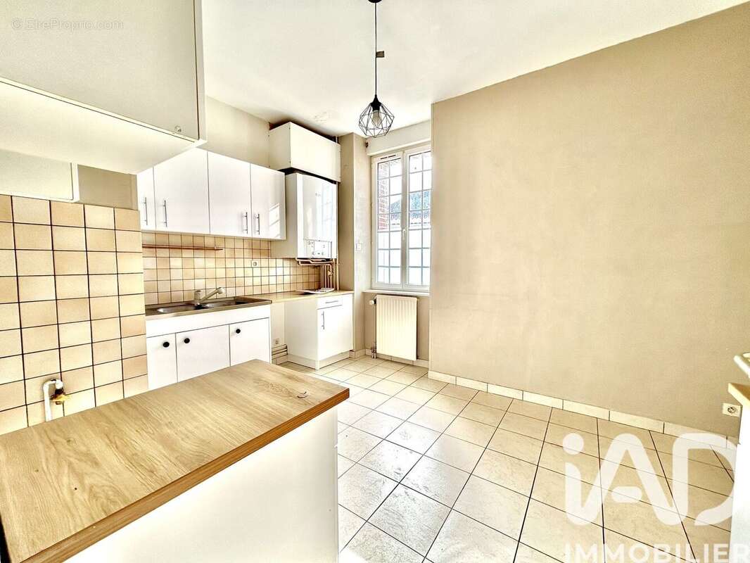 Photo 5 - Maison à VILLENEUVE-SUR-YONNE