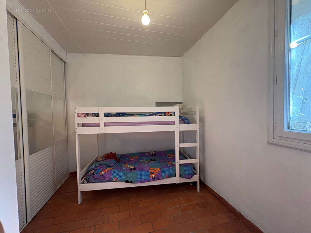 Appartement à ROQUEVAIRE