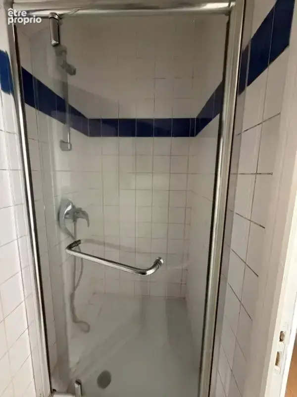Studio 23 m² en très bon état — Métro Garibaldi 2 min - Charles Schmidt - photo 8