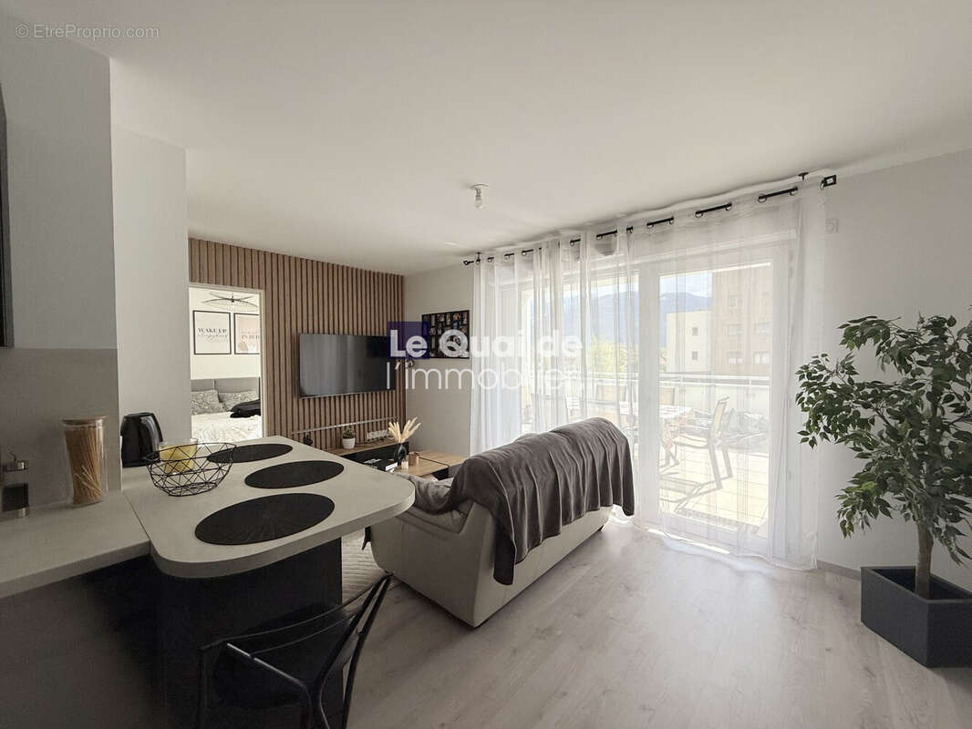 Appartement à CROLLES