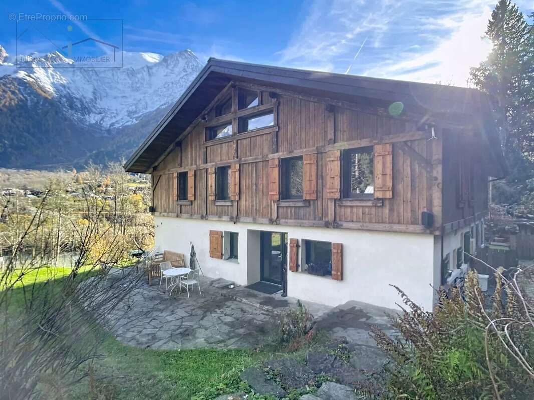 Maison à LES HOUCHES