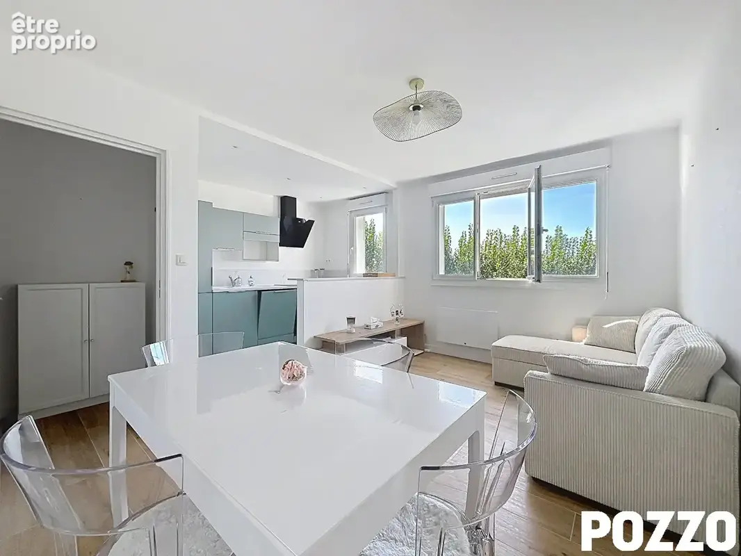 Appartement F2 (35) m²  DONVILLE LES BAINS 50350 Accès directe à la plage - photo 2