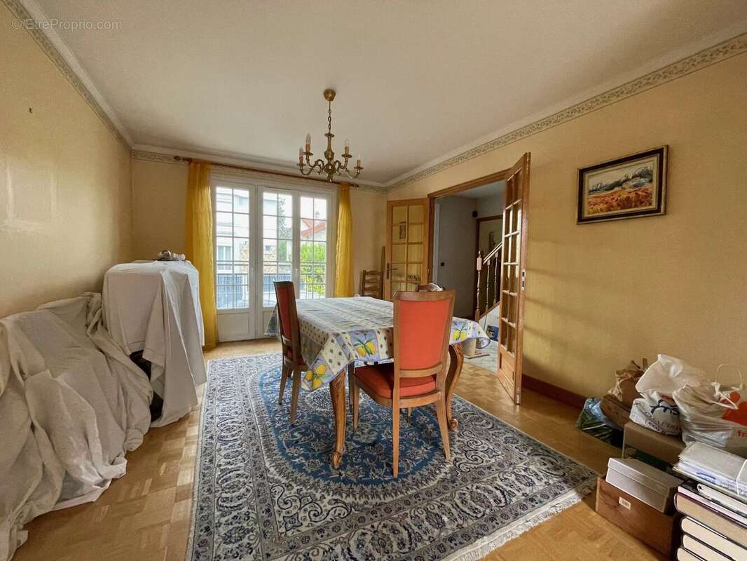 Maison à VILLEMOMBLE