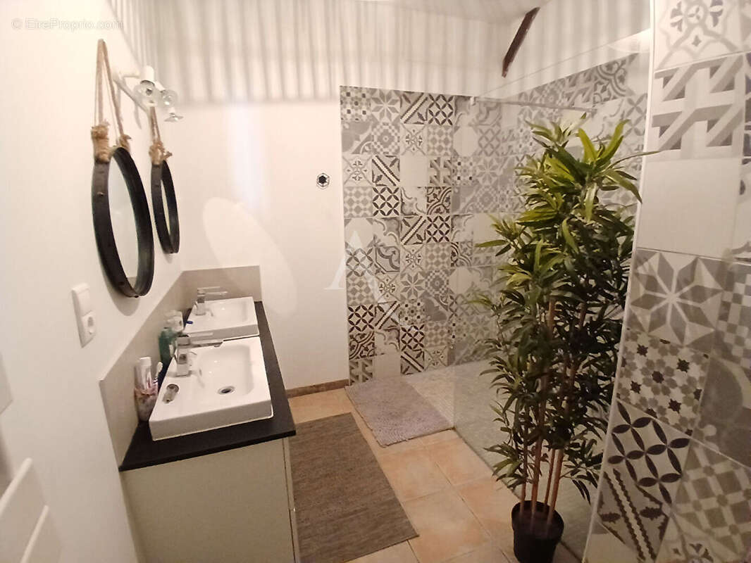 Maison à SAINT-COLOMBAN