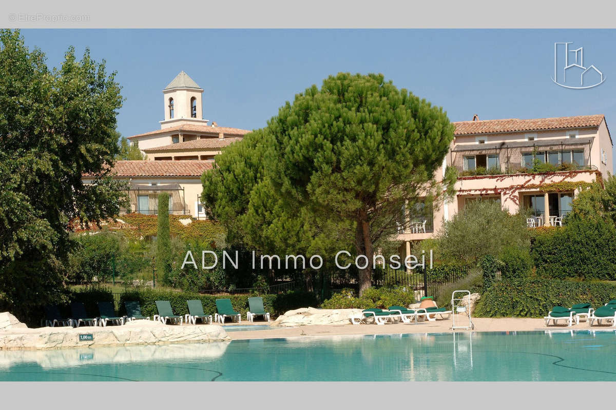 Appartement à MALLEMORT