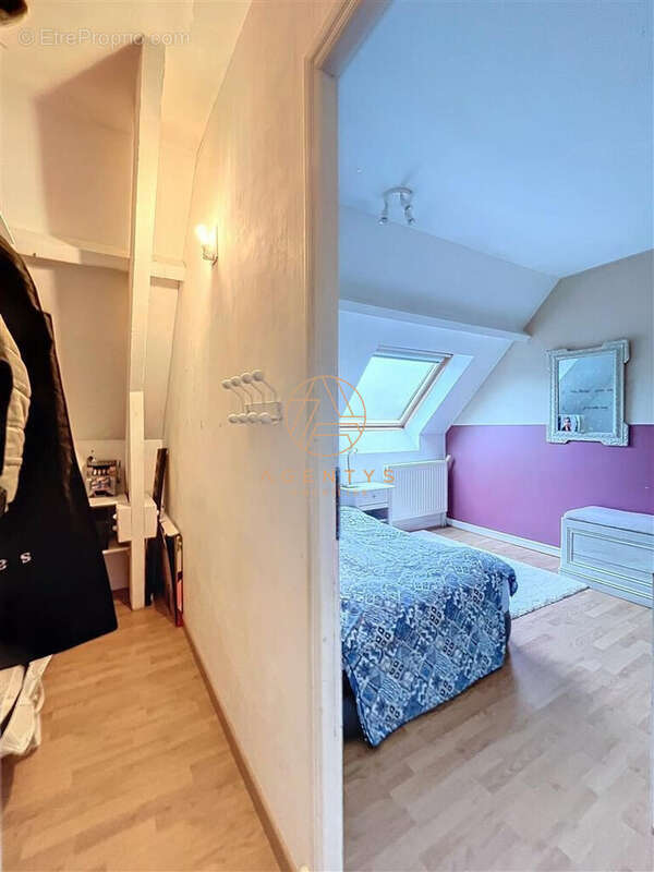 Maison à SAINT-MAUR-DES-FOSSES