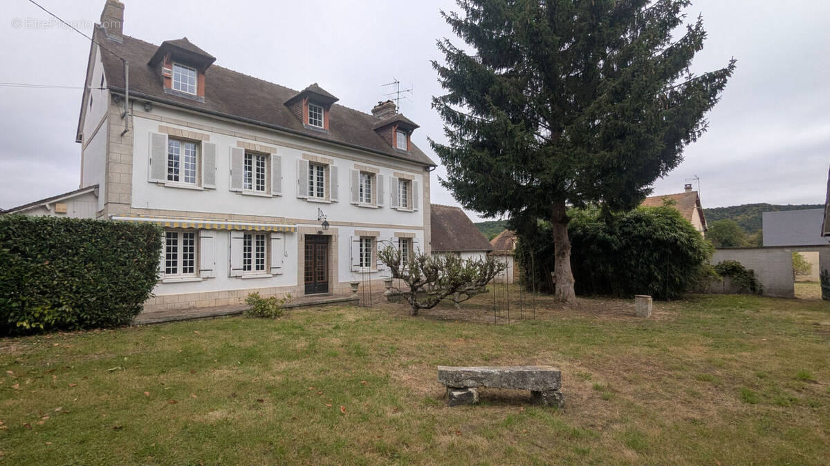 Maison à HEUDREVILLE-SUR-EURE