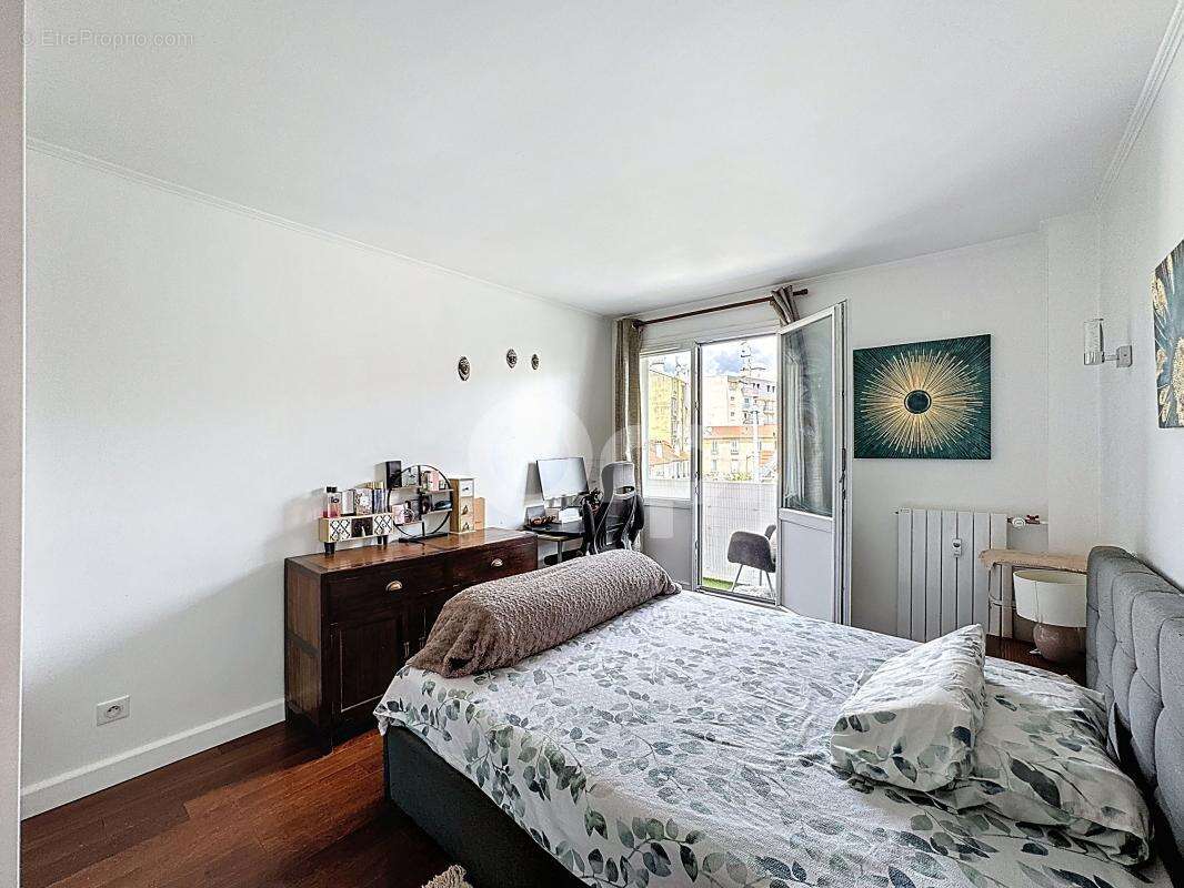 Appartement à NOGENT-SUR-MARNE