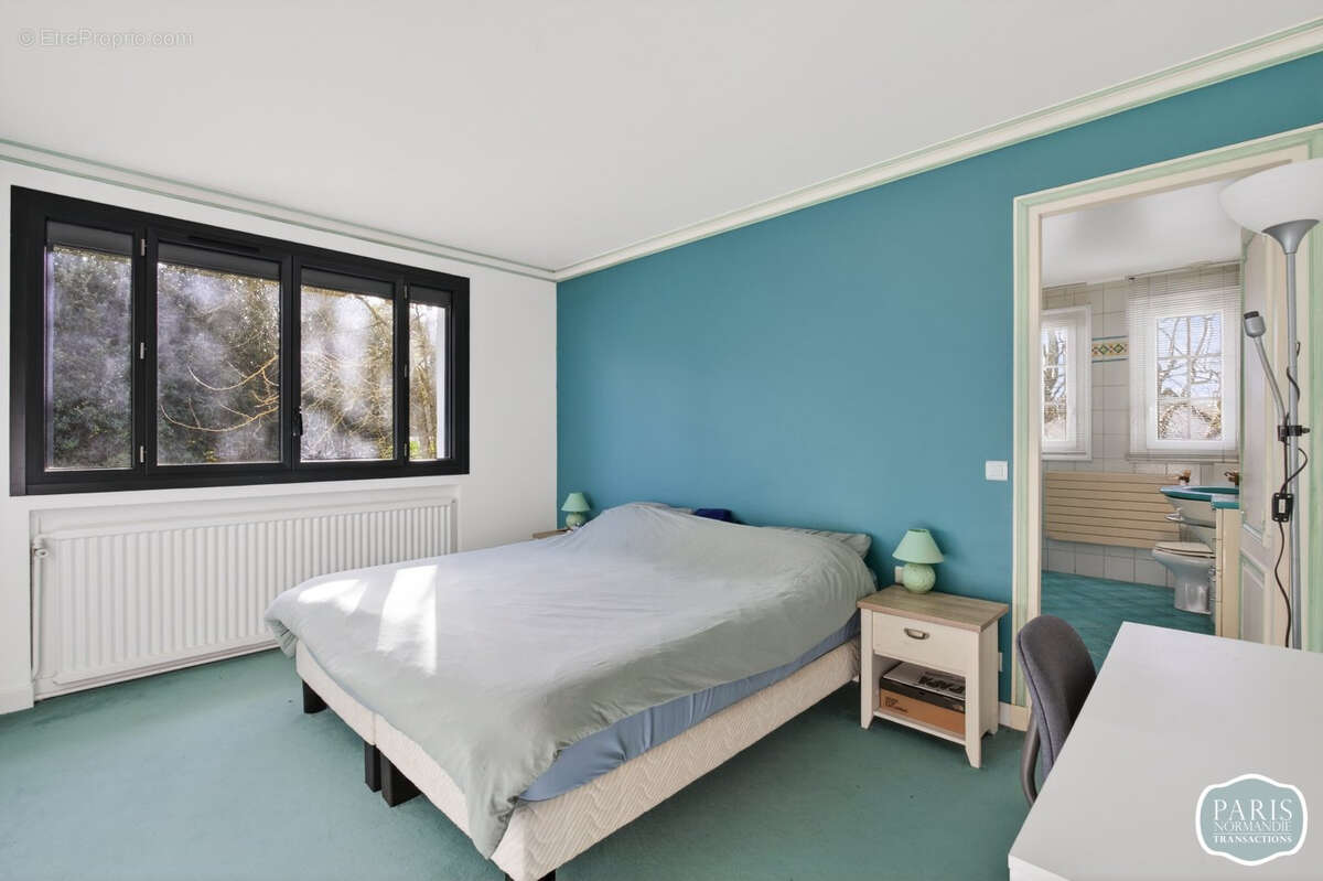 Maison à LOUVECIENNES