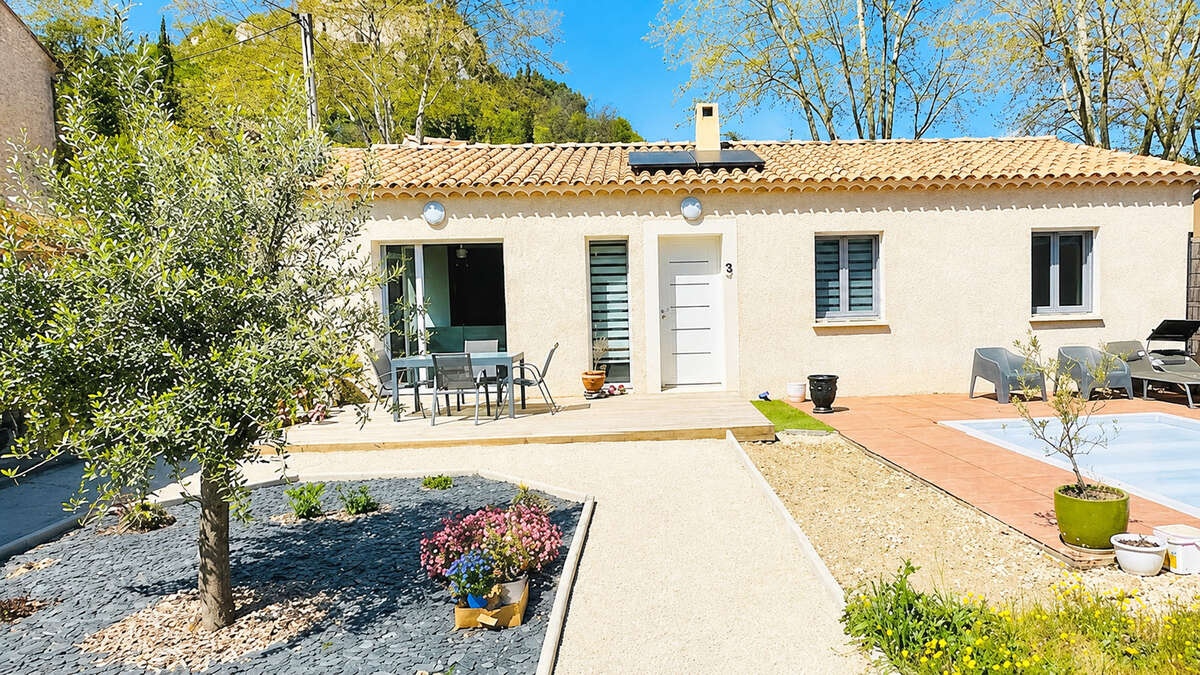 Maison à ENTRECHAUX