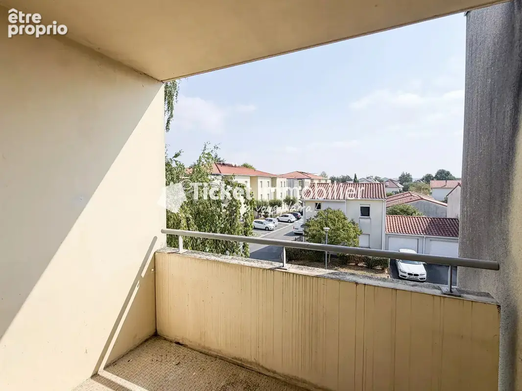 Appartement t2 50m2 tarbes avec balcon, place de parking etc ... - photo 4