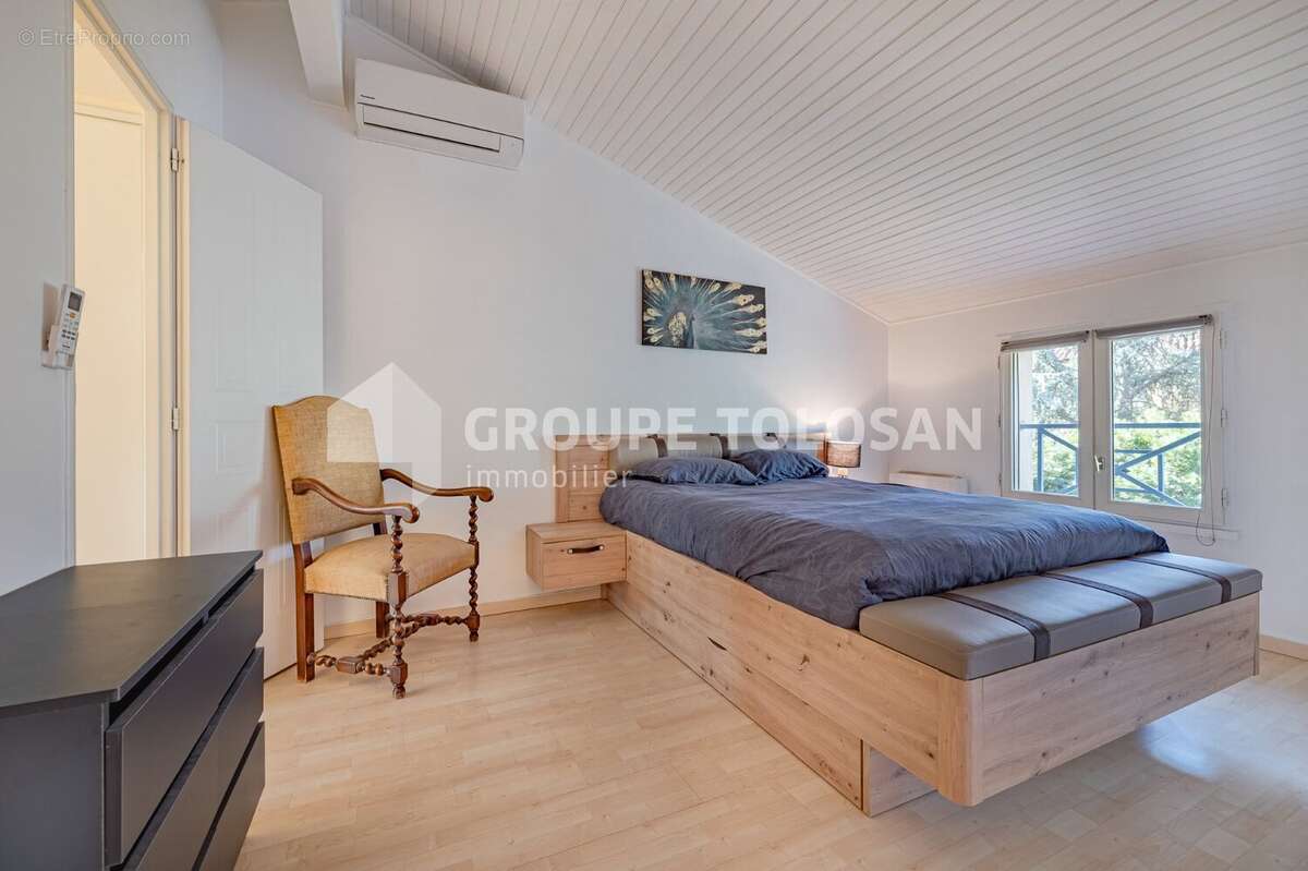 Maison à SAINT-ORENS-DE-GAMEVILLE