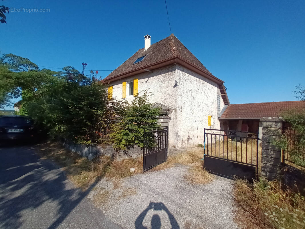Maison à VEYRINS-THUELLIN