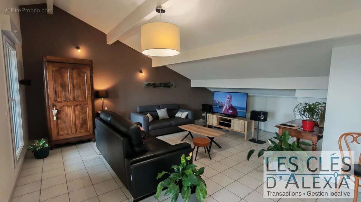 Appartement T3-Terrasse-Garage-Parking - photo 2