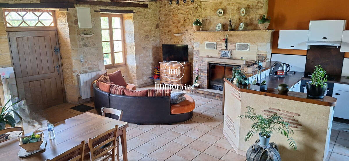 Maison 11 pièces 319 m² à vendre à Baneuil (24150) - photo 3