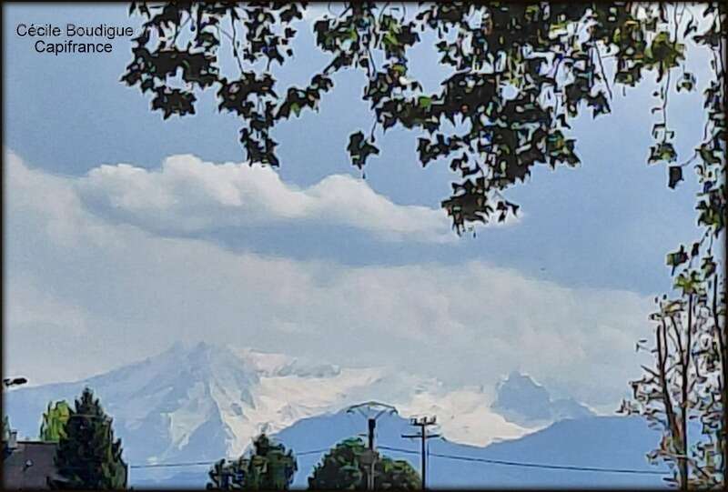 A Sendets, terrain constructible de 1234 m² sans vis à vis avec une vue sur les Pyrénées - photo 2