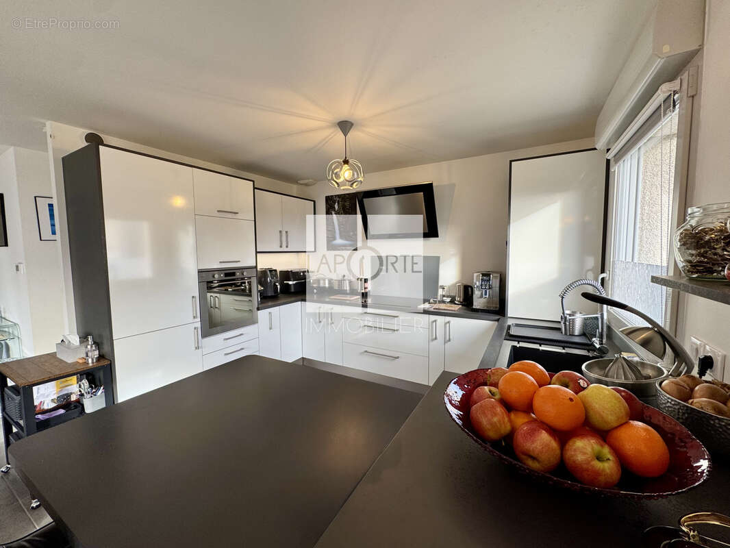 Appartement à BRISON-SAINT-INNOCENT