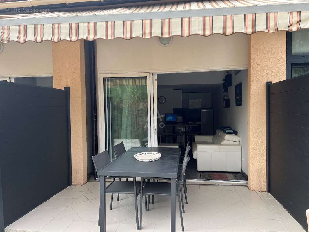 Appartement à BORMES-LES-MIMOSAS