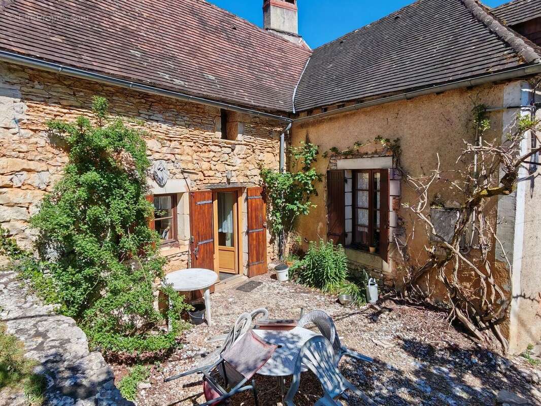 Entrée - Maison à CUBJAC