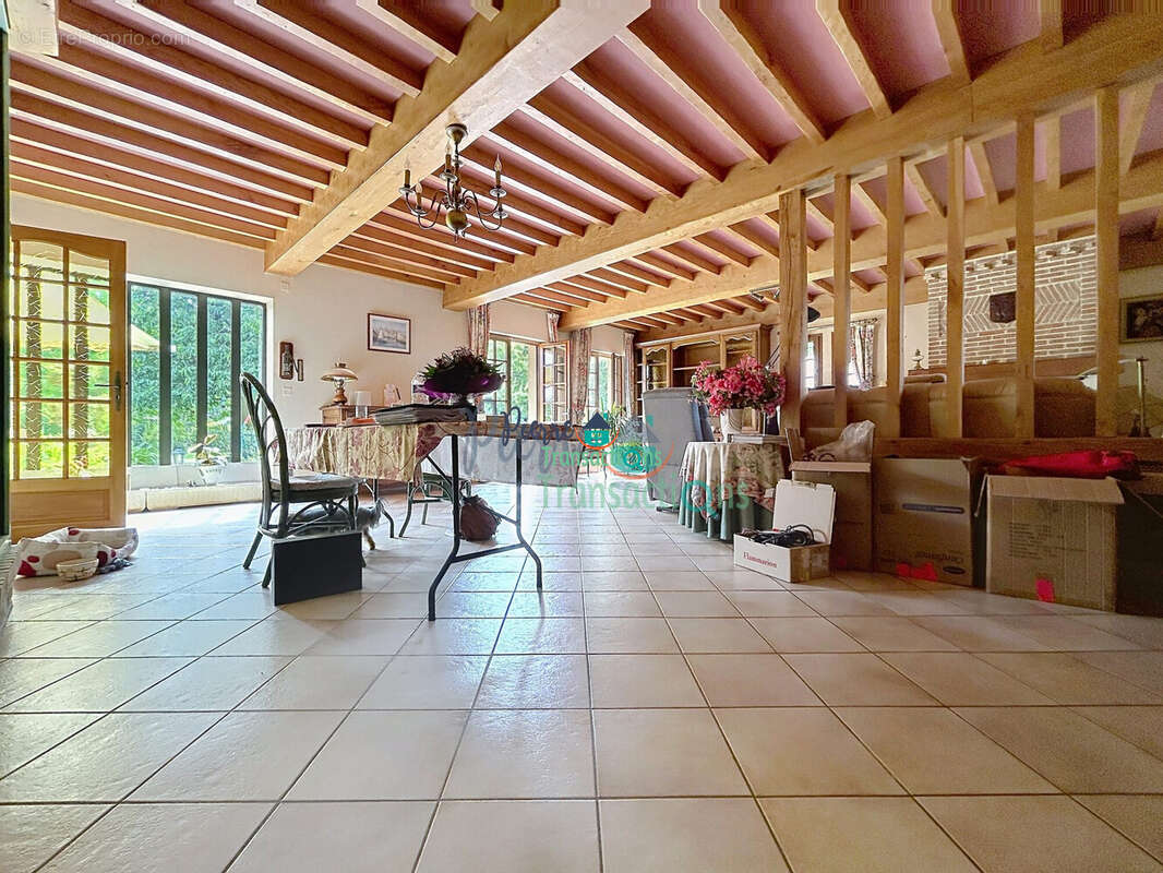 Maison à GRUCHET-LE-VALASSE