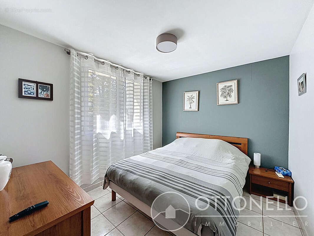 Maison à ROQUEBRUNE-SUR-ARGENS