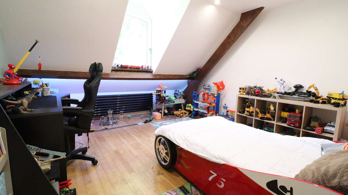 Maison à NOISY-SUR-ECOLE