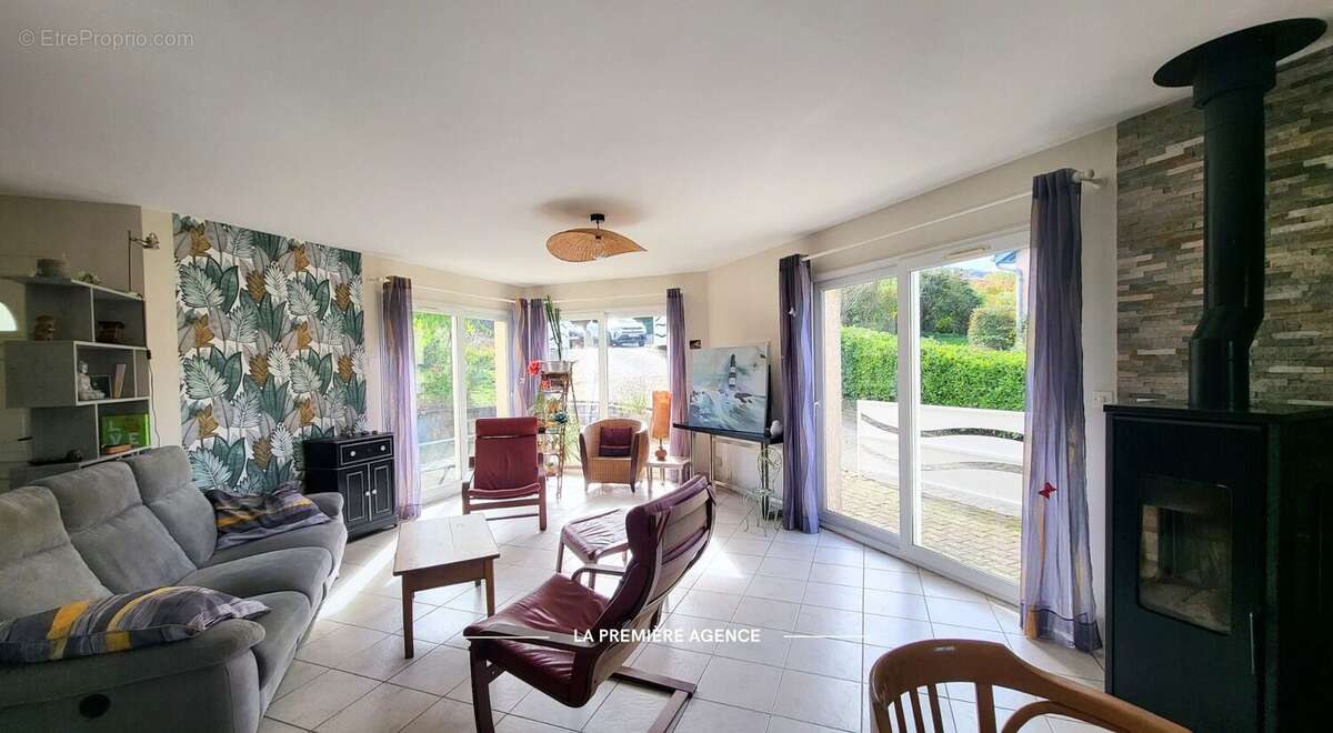 Maison à SAINT-ROMAIN-DE-POPEY