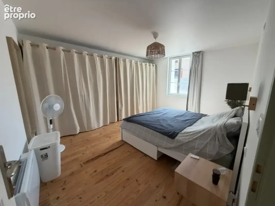 Maison rénovée à neuf - 3 chambres - Accès à pieds tous commerces - photo 7