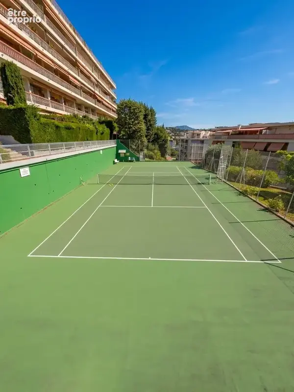 NICE LE RAY   Beau T2  avec piscine, tennis, grand balcon, cave et garage - photo 7