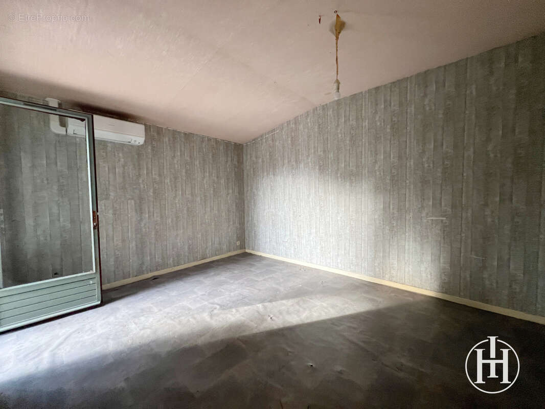 Maison à SAINT-AMAND-MONTROND