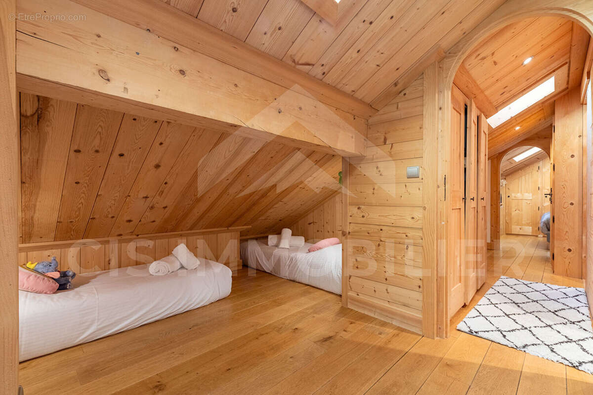 Appartement à LES ALLUES