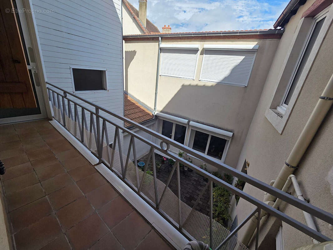 Appartement à MOULINS