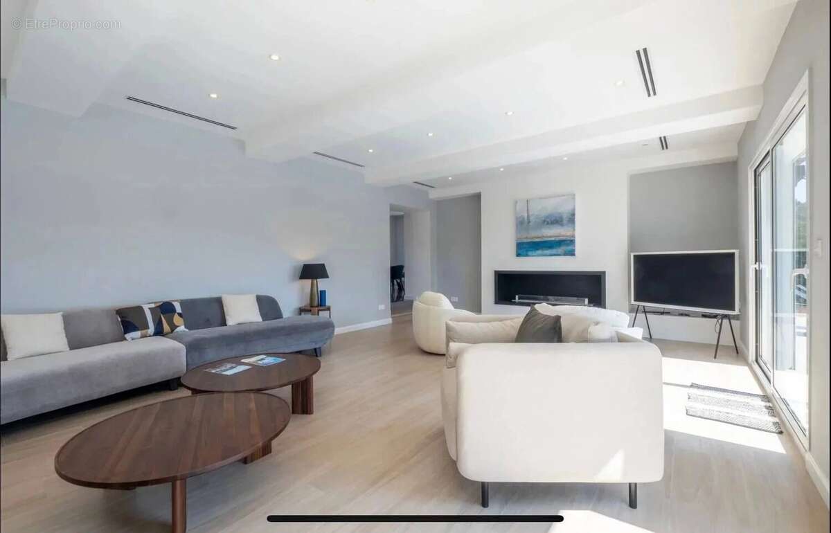 Villa de 6 chambres dans un domaine renommé et sécurisé - photo 9