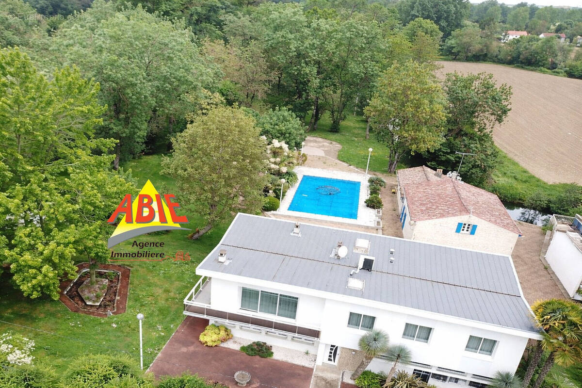 Photo 1 - Maison à MAGNE