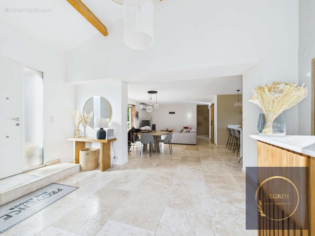 Maison à CHATEAURENARD