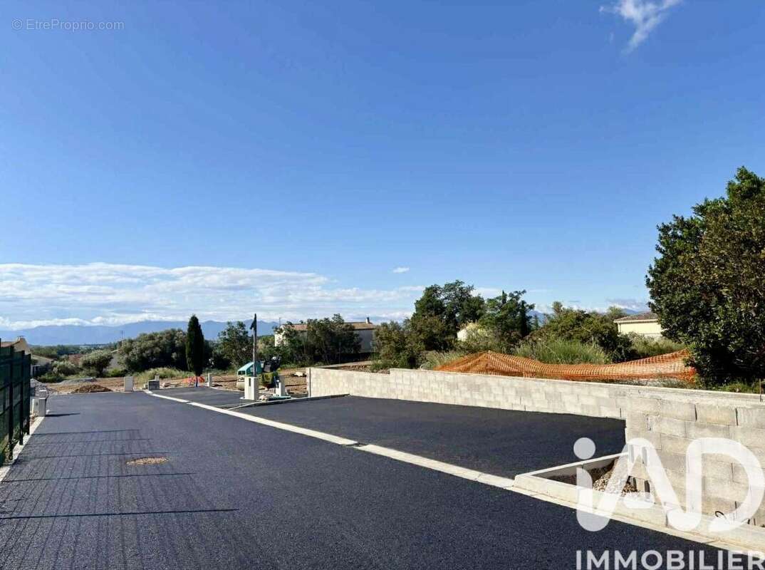 Photo 3 - Terrain à SAINT-ESTEVE