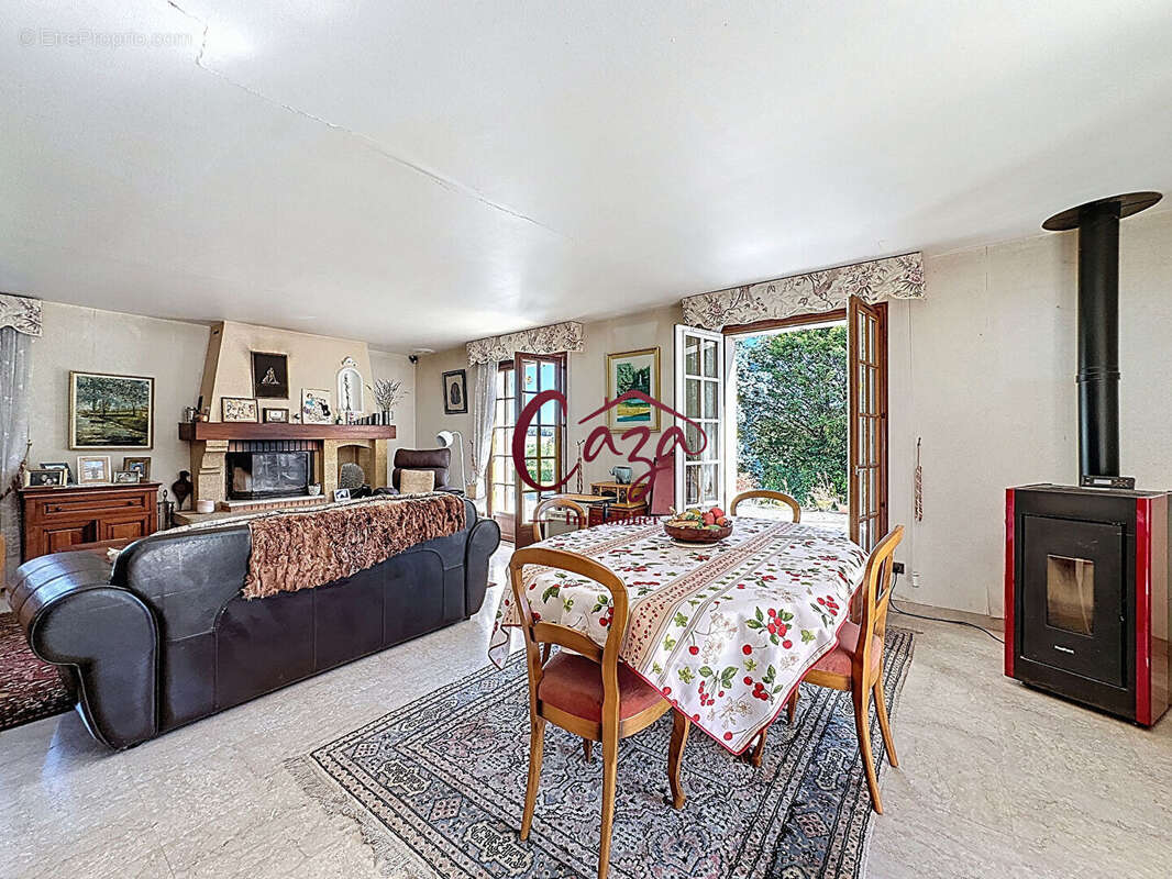 Maison à CAMBLANES-ET-MEYNAC