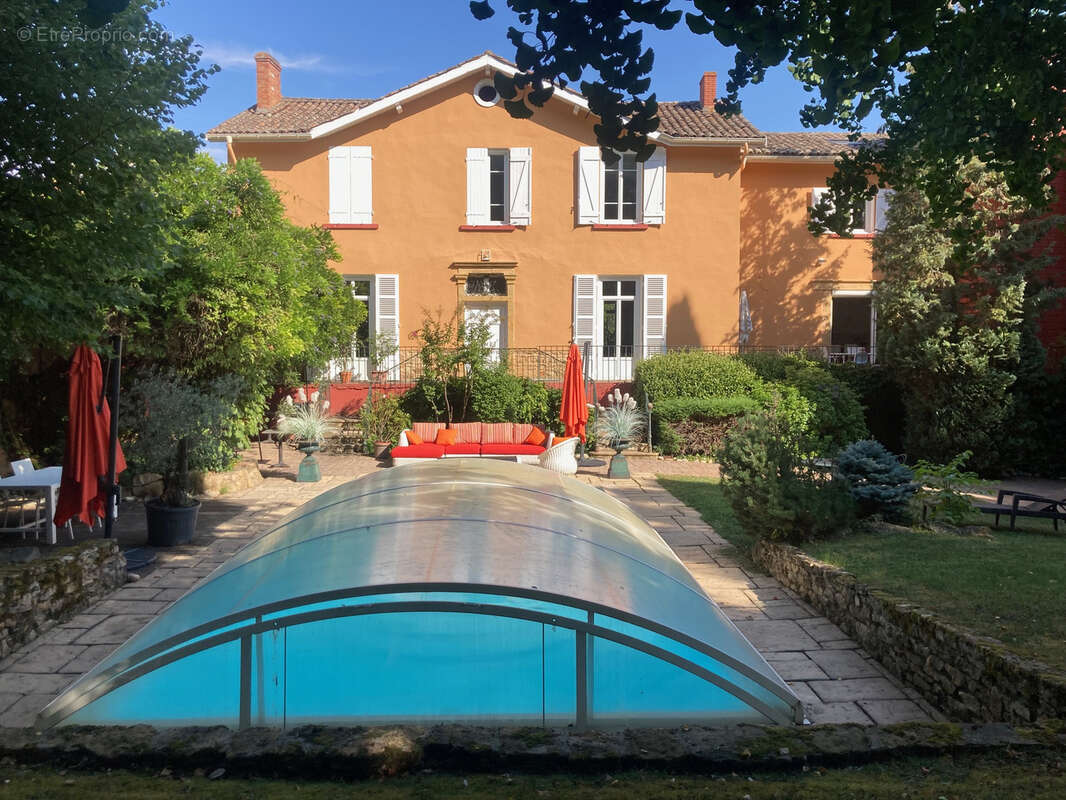 Maison à LACENAS