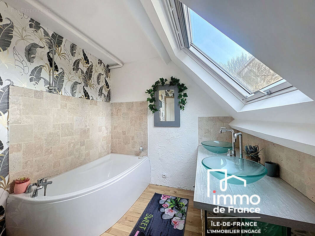 Maison à GASVILLE-OISEME