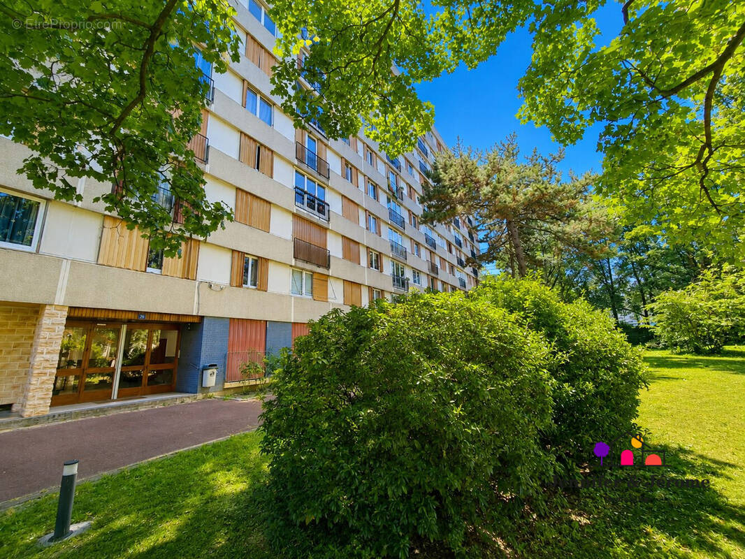 Appartement à EPINAY-SUR-SEINE