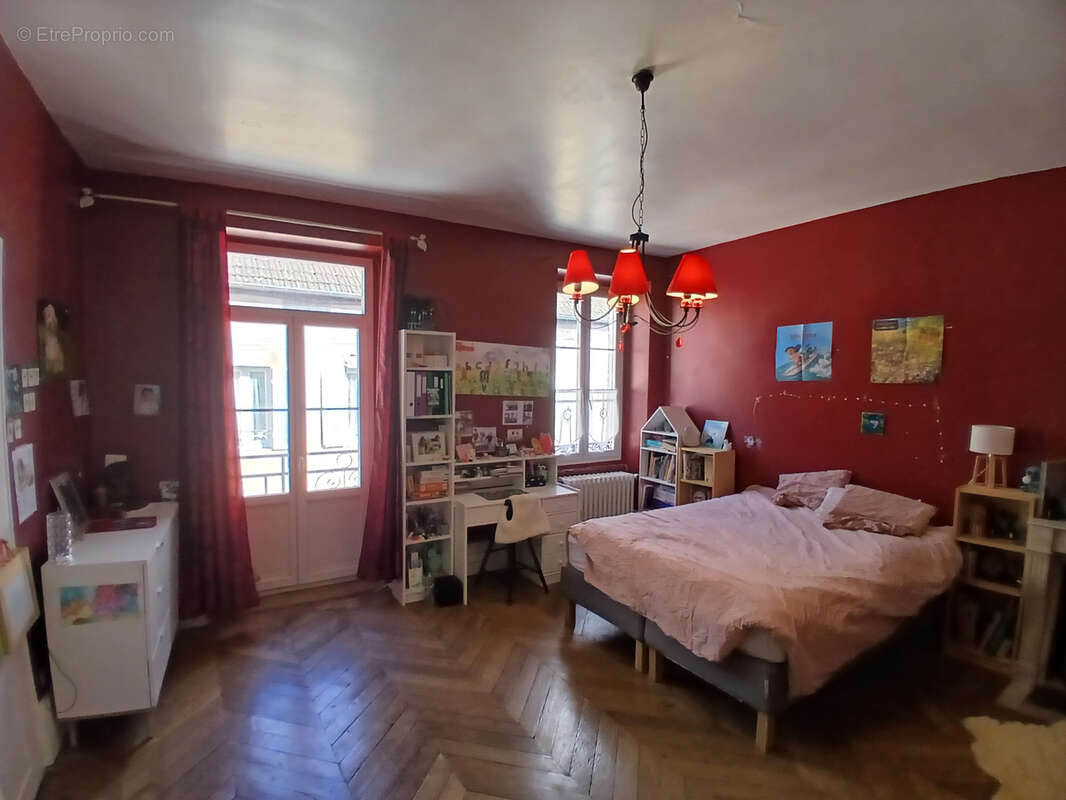 Maison à LORMES