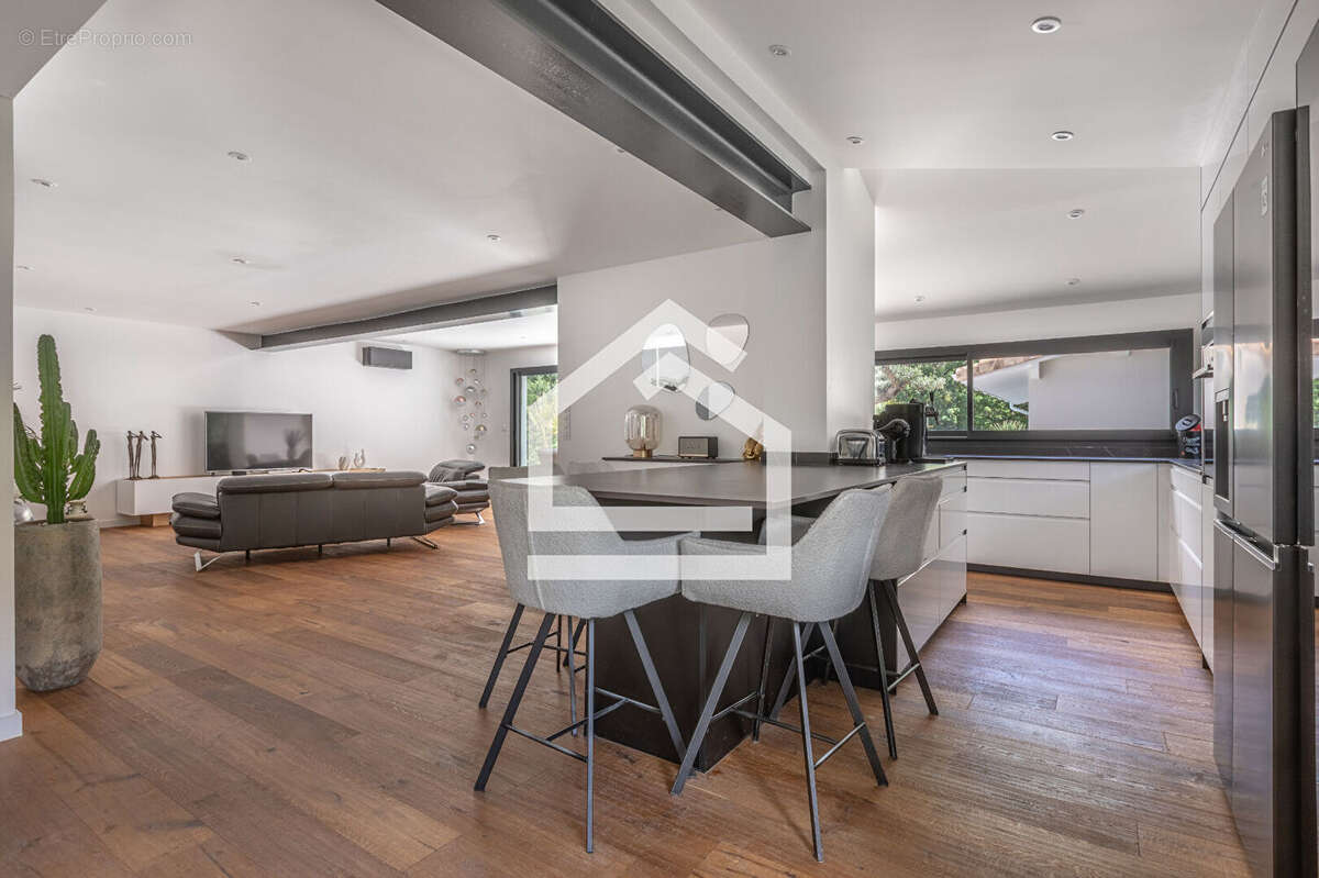 Maison à SAINT-MEDARD-EN-JALLES