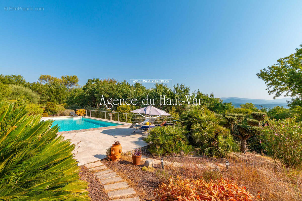 Villa 230m2 avec piscine, et jolie vue - photo 6