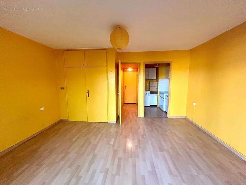 Appartement à GREOUX-LES-BAINS