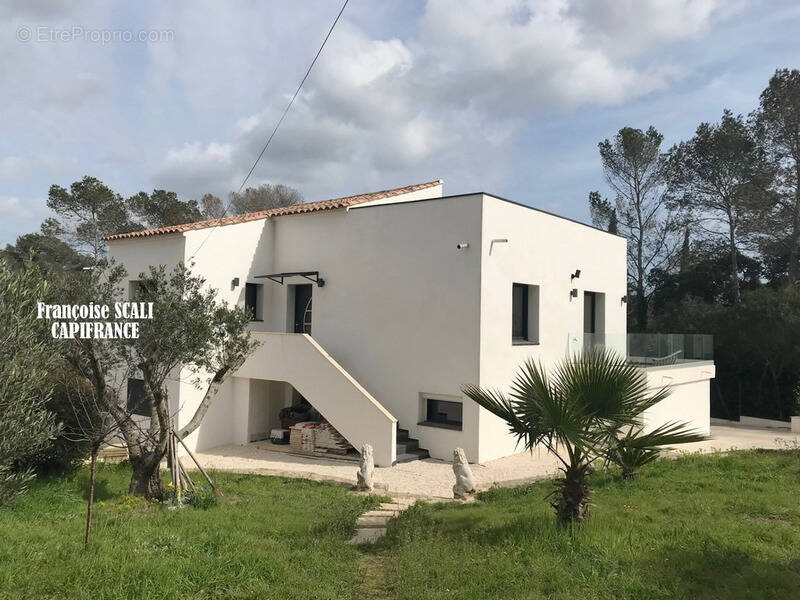 Maison à SAINT-RAPHAEL