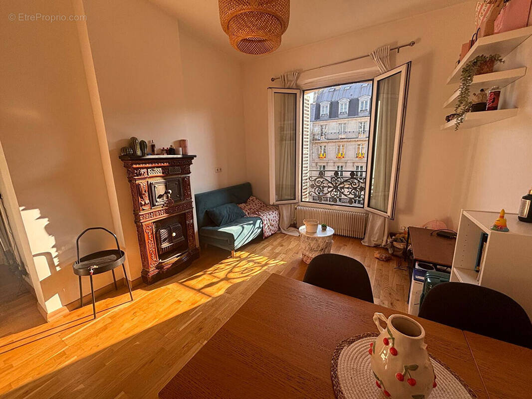 Appartement à PARIS-11E