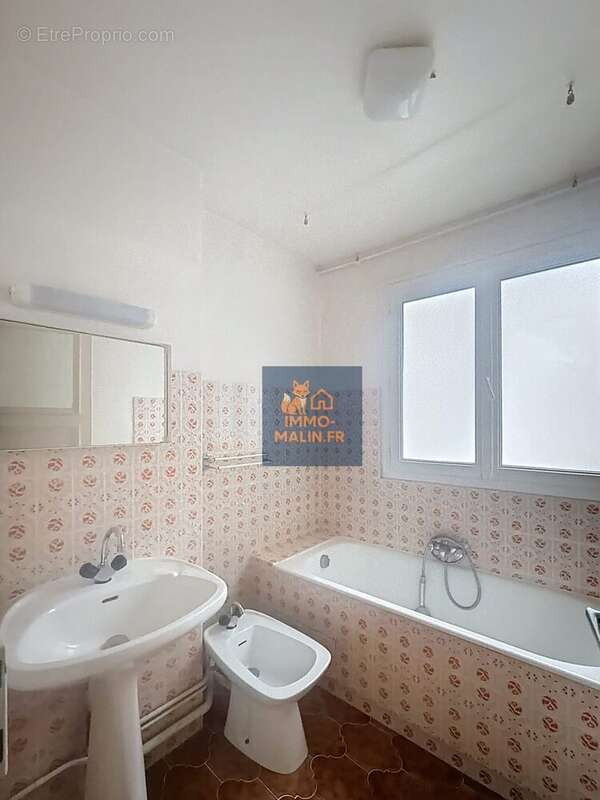 Appartement à PARIS-3E